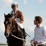 Thomas Velin med Giuseppe Piazzi og Oliver Wilson efter sejren i Guldlöpning. Foto: Elina Björklund / Svensk Galopp.