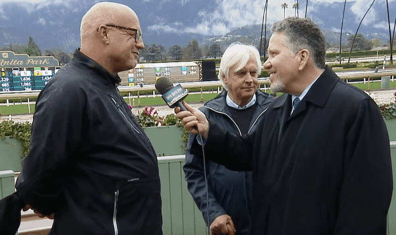 Danske Michael Lund interviewes i Santa Anitas vindercirkel med Bob Baffert i baggrunden. Se interviewet i videoen længere nede.